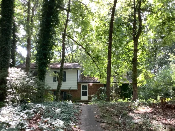 683 Maple Ln, Lawrenceville, GA 30044