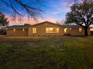 510 Hinton St, Grand Prairie, TX 75050