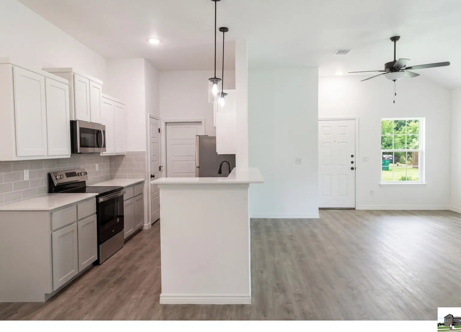 3 bed, 2.0 bath, 1224 sqft, $1,500 — Photo 3
