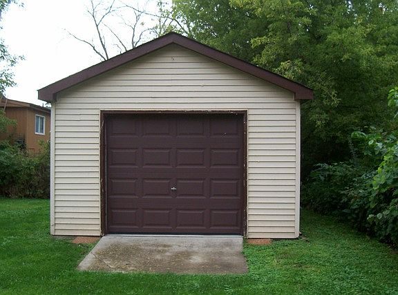 4th image of 41756 N Lotus Ave