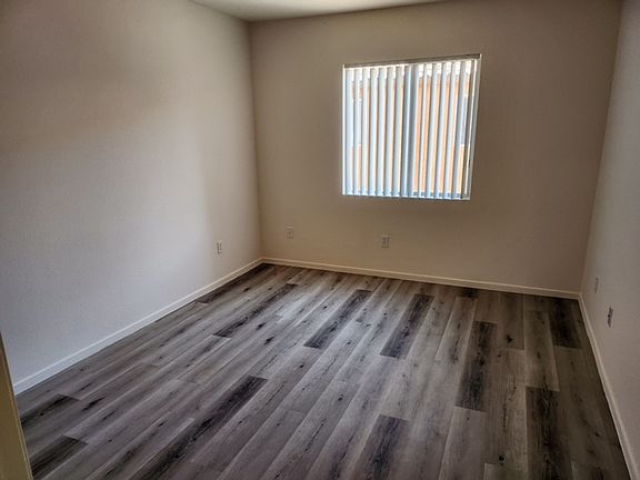 5th image of 4336 Summer Leaf St #0