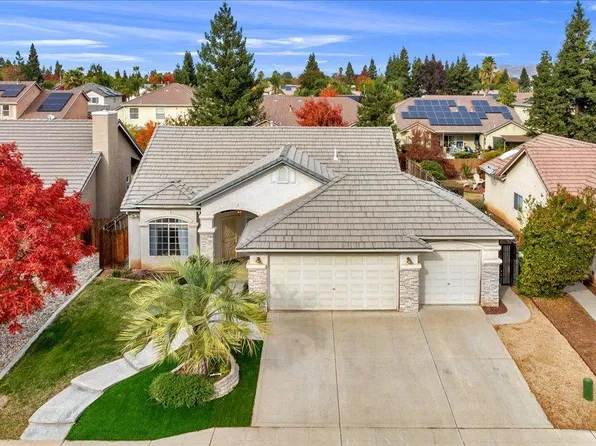 1911 Cromwell Ave, Clovis, CA 93611