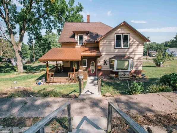 411 E 5TH STREET, Neillsville, WI 54456