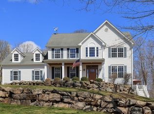 6 Summit St, Stanhope, NJ 07874