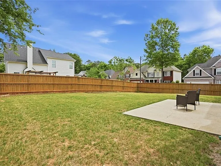 6261 Vinings Vintage Dr — Photo 28