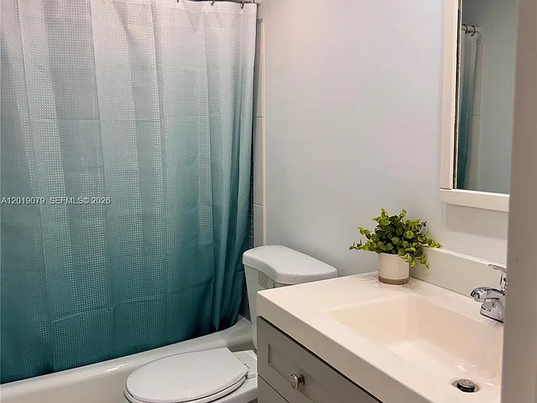 1913 S Ocean Dr #212 — Photo 16