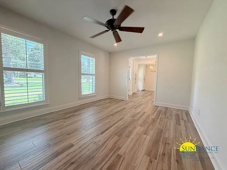 224 Yacht Club Dr NE — Photo 13