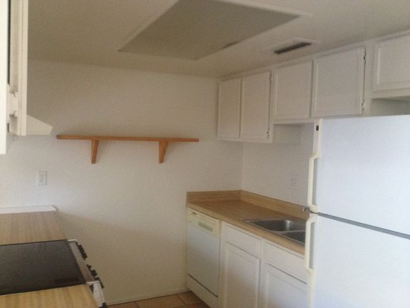 2nd image of 2002 E Sweetwater Ave APT 208