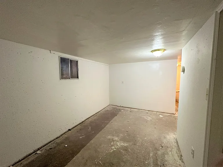 813 E Center St #A — Photo 21