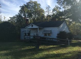 439 Bauskett St, Edgefield, SC 29824