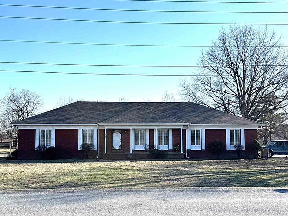 2nd image of 205 Saint Peters Dr