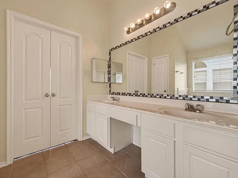 18518 Bare Meadow Ln — Photo 39