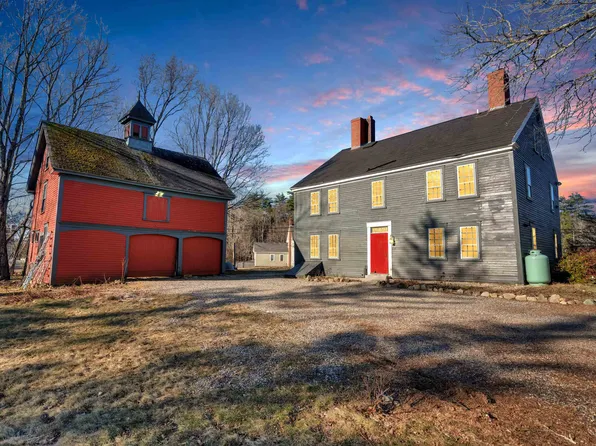2 Mast Road, Lee, NH 03861