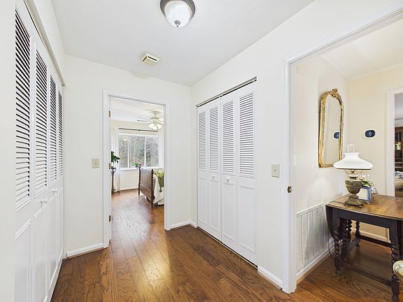 5th image of 6400 Green Island Dr APT 43