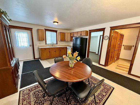 3rd image of 31572 Collegeville Rd