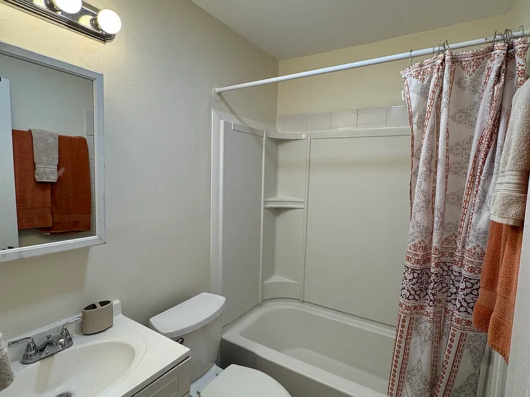 200 Parthenia Dr — Photo 17