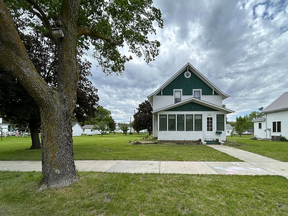 1st image of 508 Lac Qui Parle Ave N