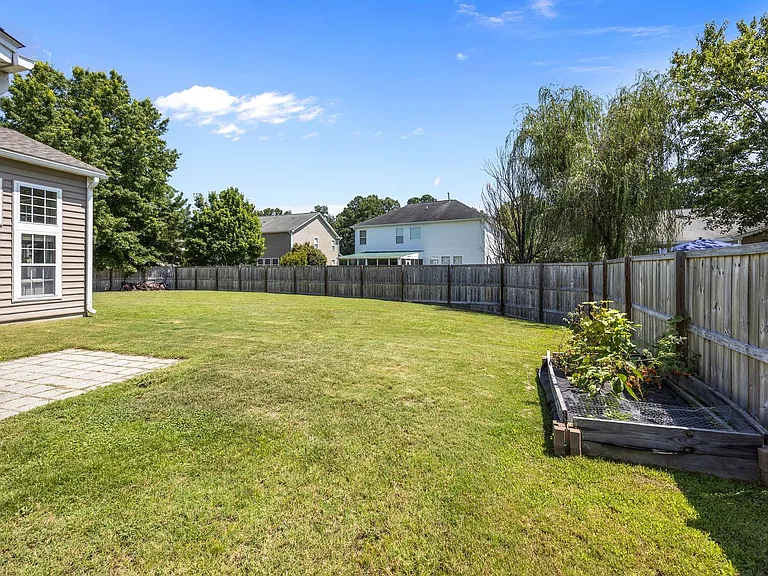 7338 Kestrel Trl — Photo 36