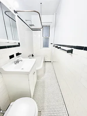 Rented by Bohemia Realty Group | media 10