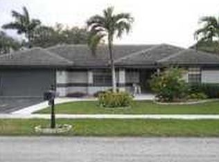 1921 W Oak Knoll Cir, Davie, FL 33324