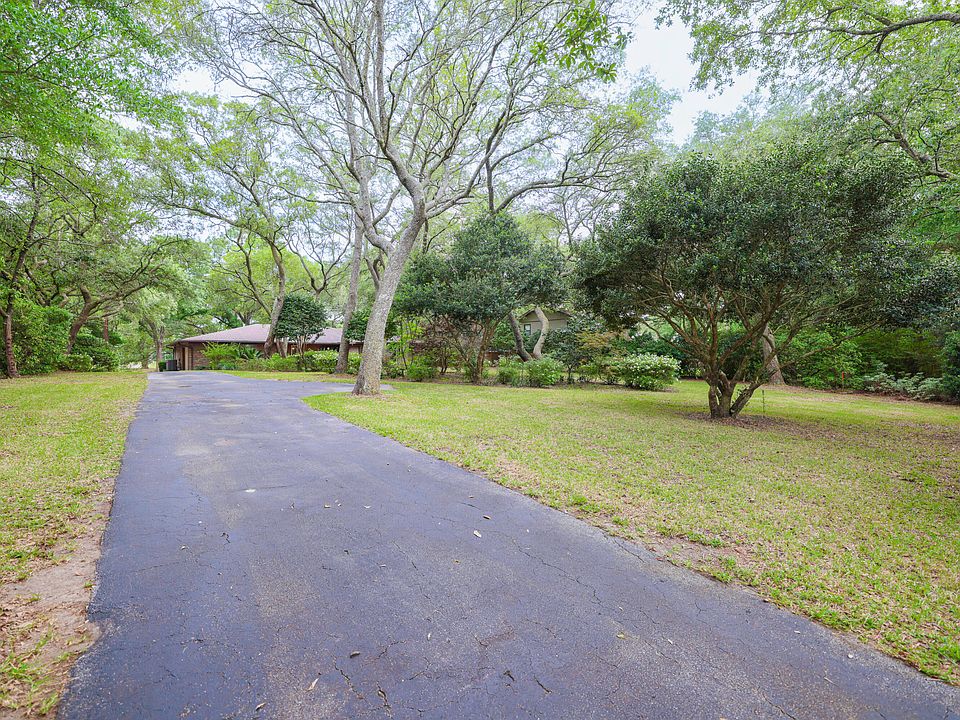 1st image of 1008 College Blvd E