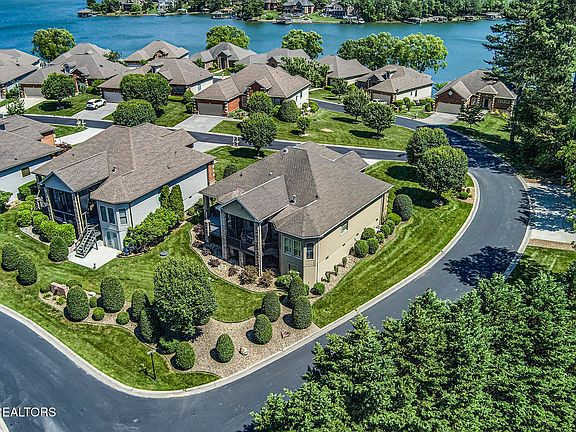 4th image of 301 Coyatee Shores Trce