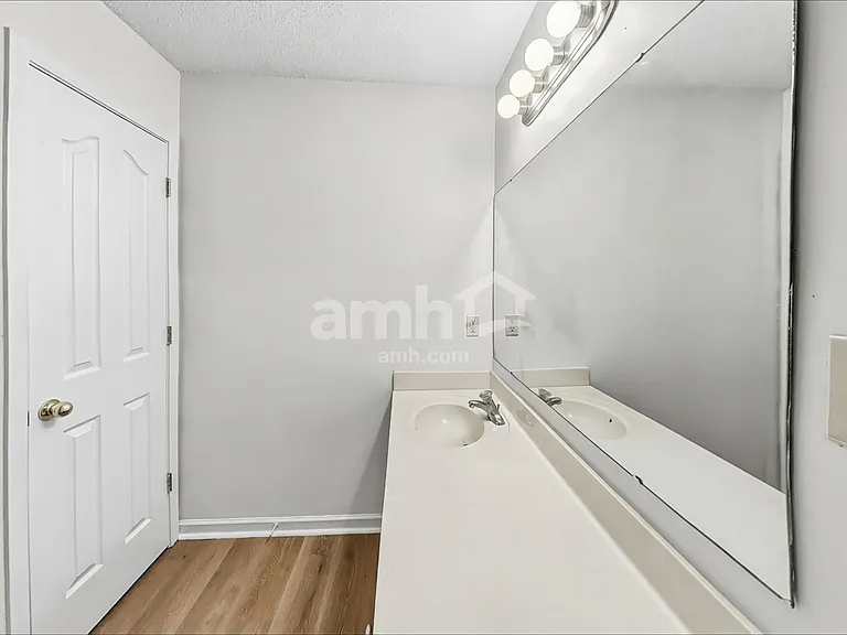 7316 Aragorn Ln — Photo 13