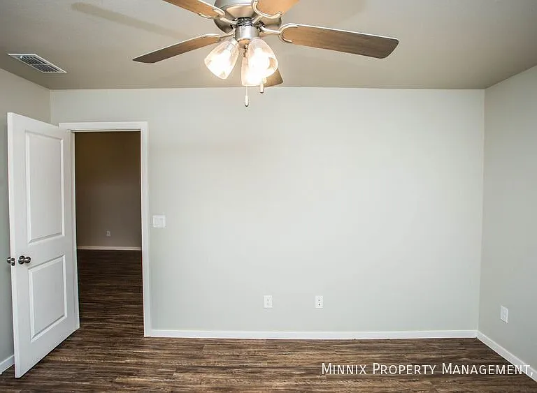 2113 N Jayton Ave #B — Photo 18