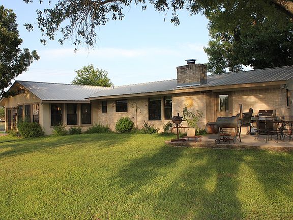 2nd image of 1410 County Road 373