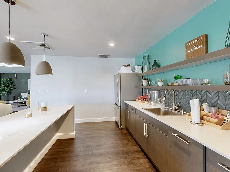 Halsey Flats — Photo 1