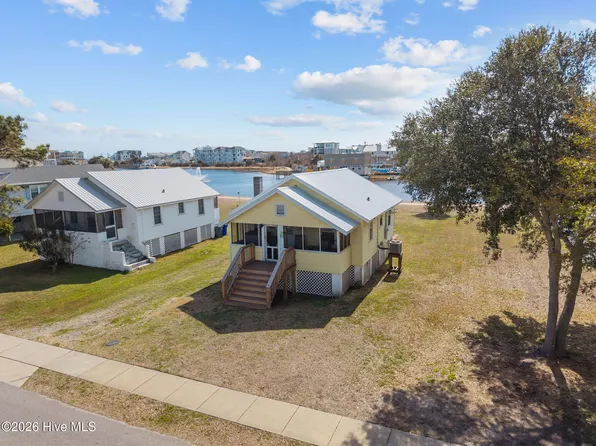 305 Atlanta Avenue, Carolina Beach, NC 28428