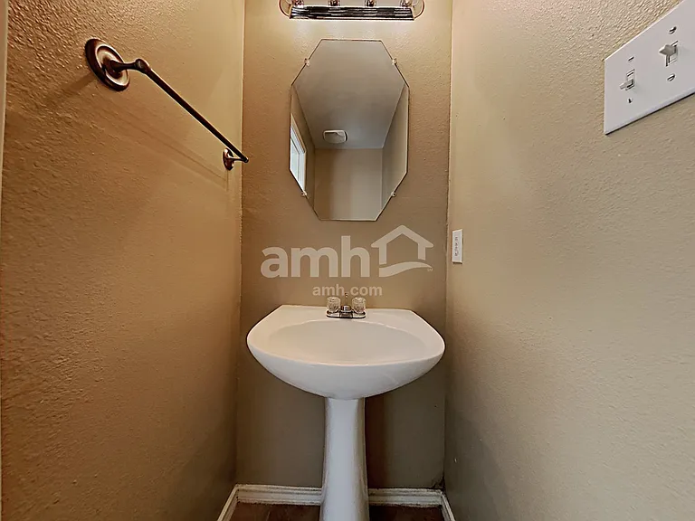 503 Pine Cluster Ct — Photo 8