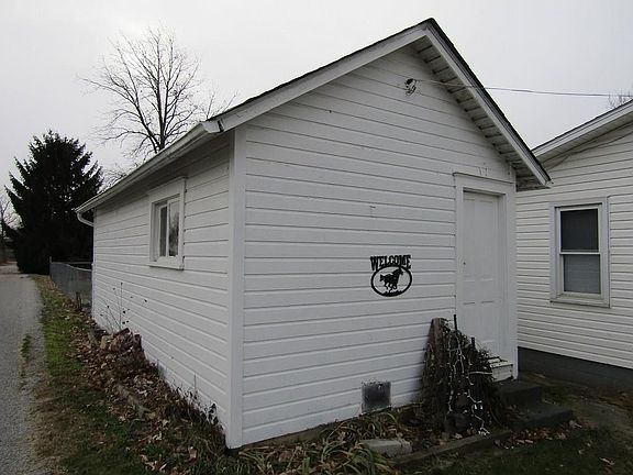 3rd image of 11972 Urbana St
