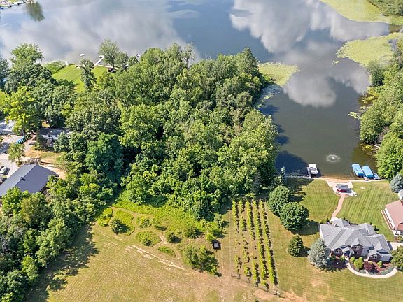 2nd image of 590 W Lot #1