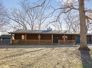 7520 Carleton Dr, Spring Grove, IL 60081