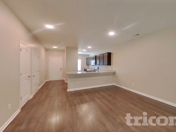 3rd image of 2918 Beeswax St