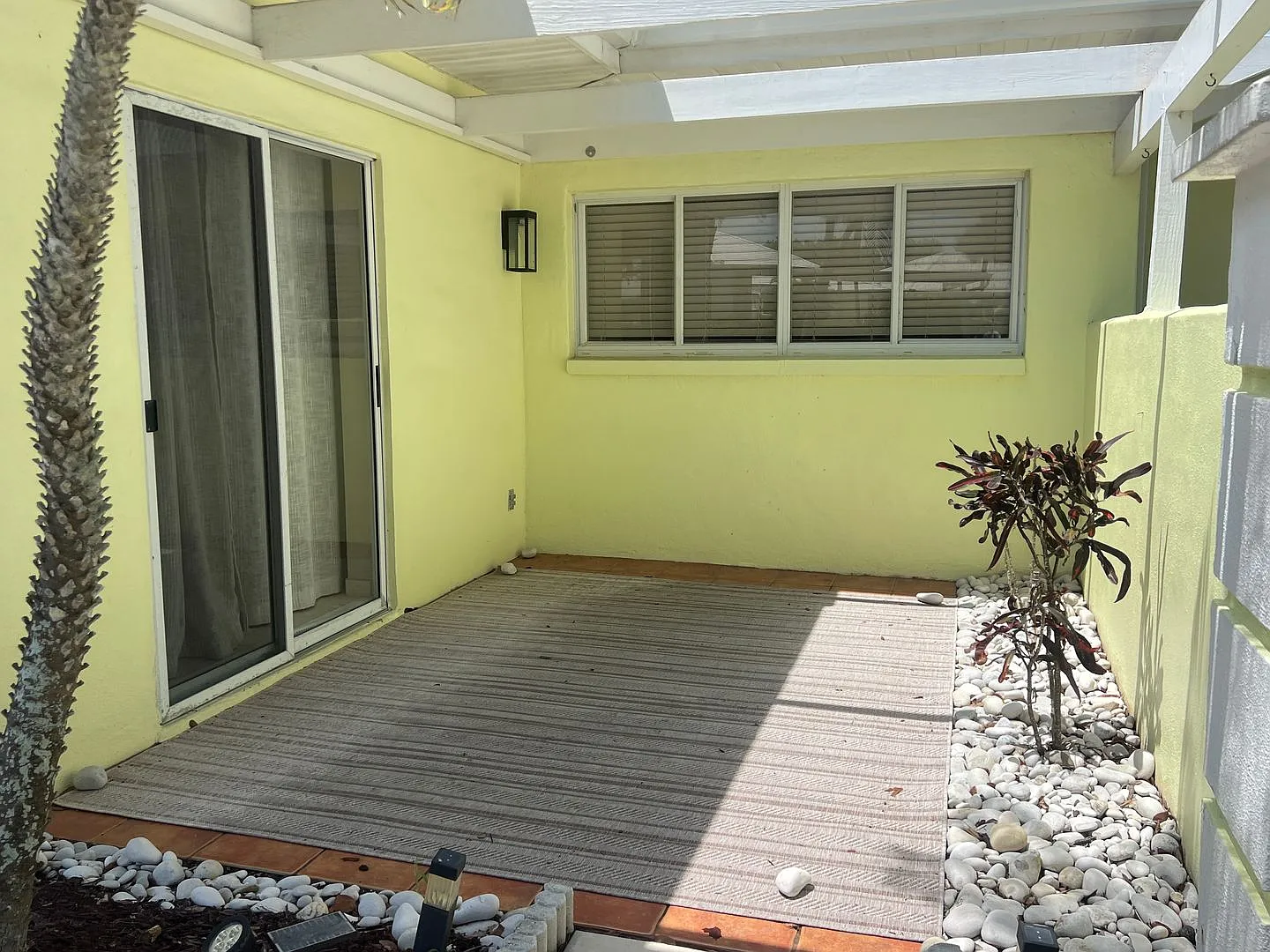 August Villas at Plantation — Photo 4