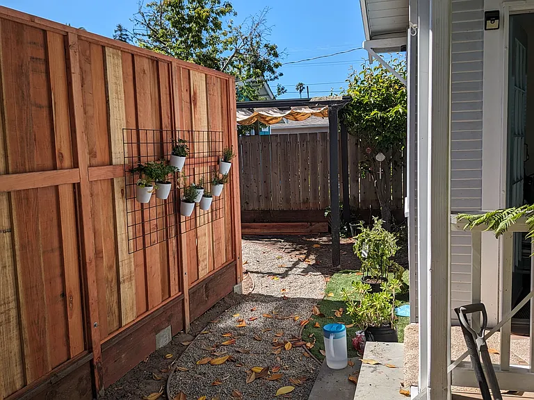 1011 Seabright Ave #1/2 — Photo 4