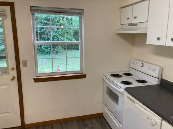 701 Deerbrook Cir APT A