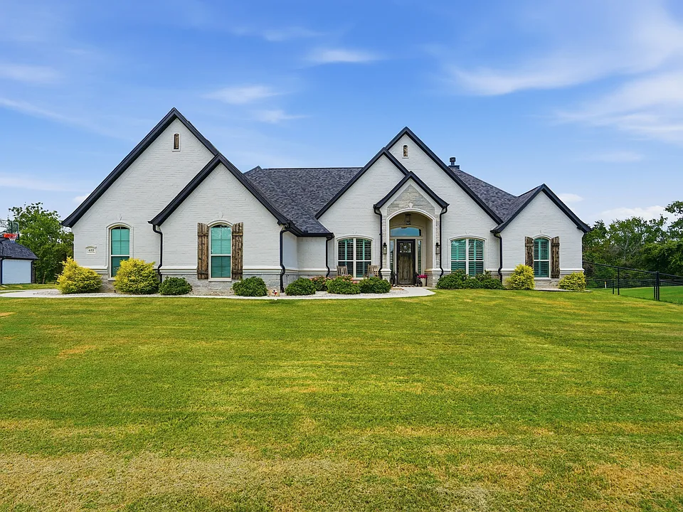 655 Winkler Way