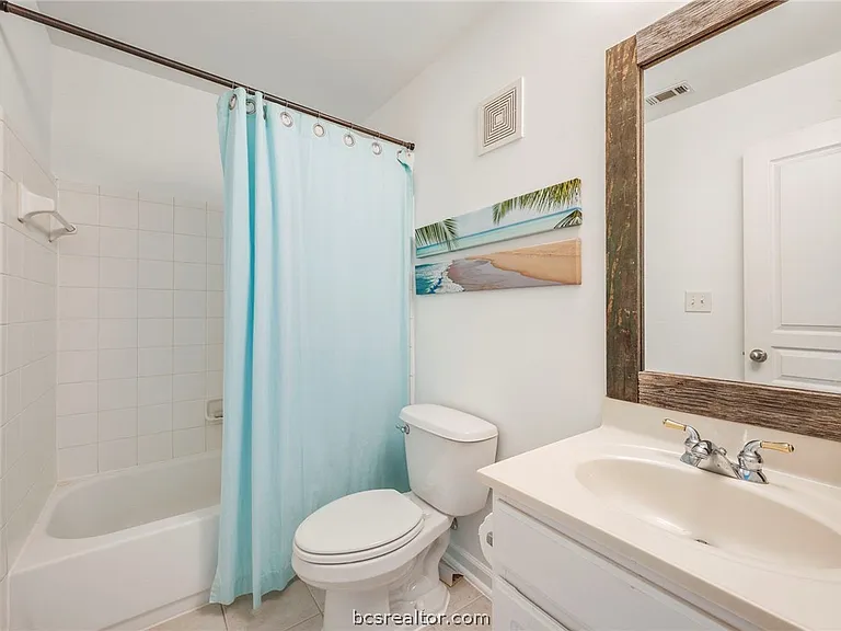 1725 Harvey Mitchell Pkwy S #2125 — Photo 12