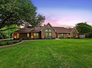 2400 Emerald Cir, Southlake, TX 76092