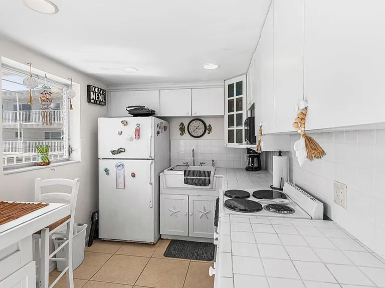 3500 S Ocean Blvd — Photo 17