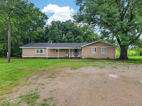 2nd image of 402951 W 2300th Rd