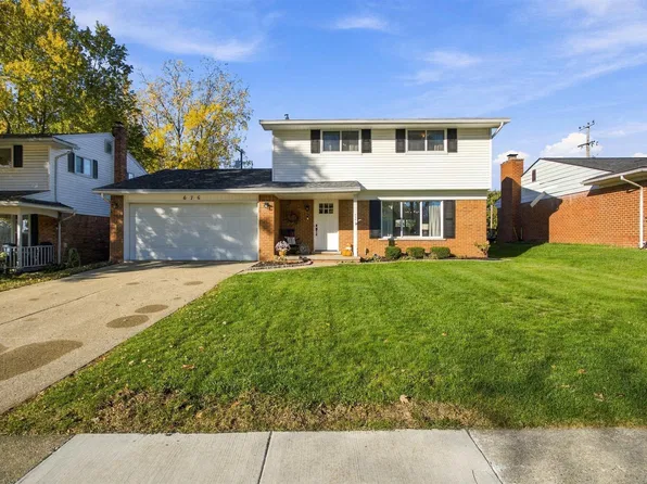 676 Ashburnham St, Auburn Hills, MI 48326