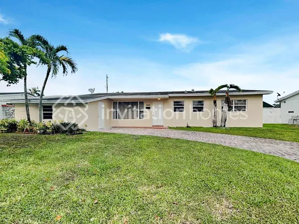 4511 SW 102nd Pl, Miami, FL 33165