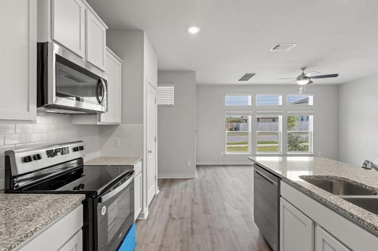 605 W South St 40, Leander, TX 78641 Zillow