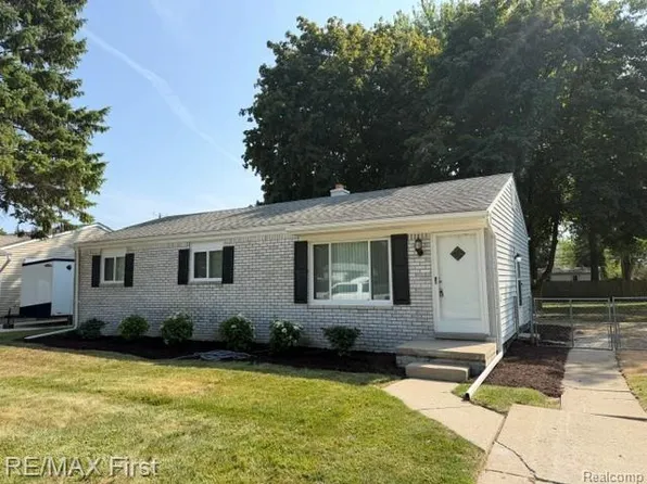 4225 Grace Ave, Wayne, MI 48184