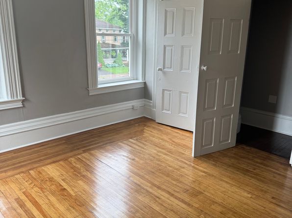 37 E Main St #1