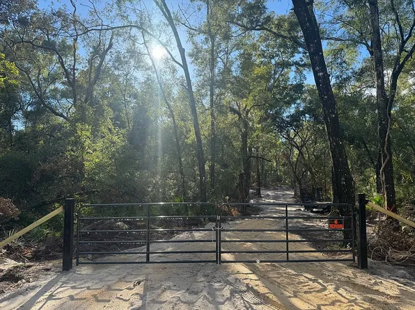 NW 78th Ave, Chiefland, FL 32626